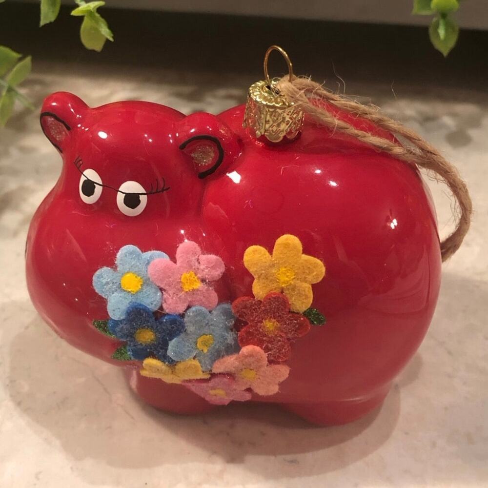 Vintage Glass Red Hippo retro bouquet cloth flowers hand-painted glossy finish